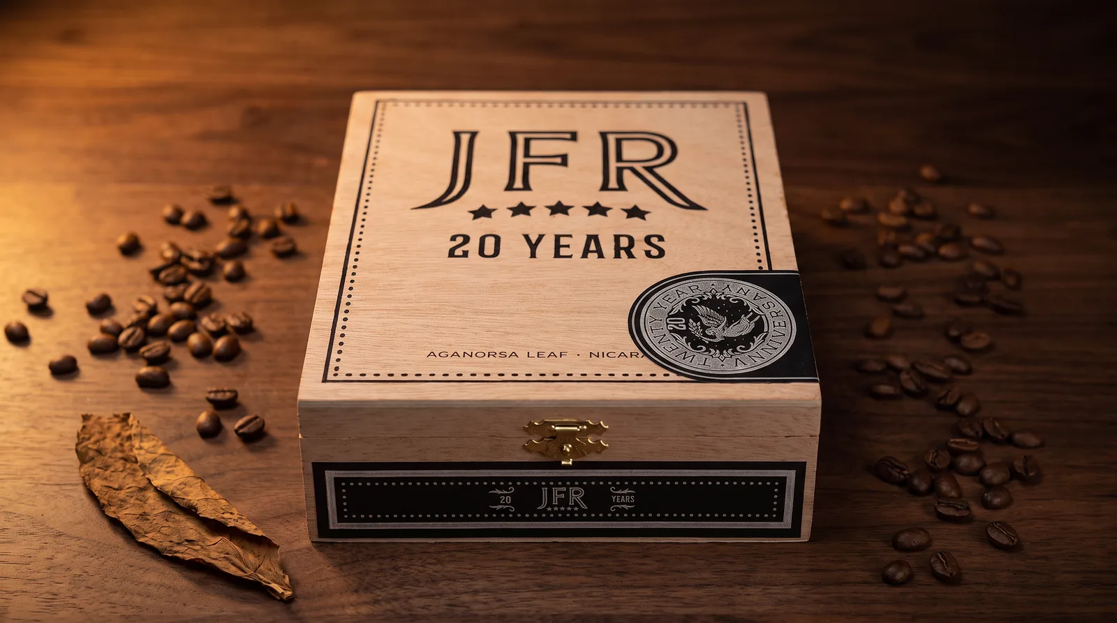 JFR 20th Anniversary Maduro Titan BP 6x60