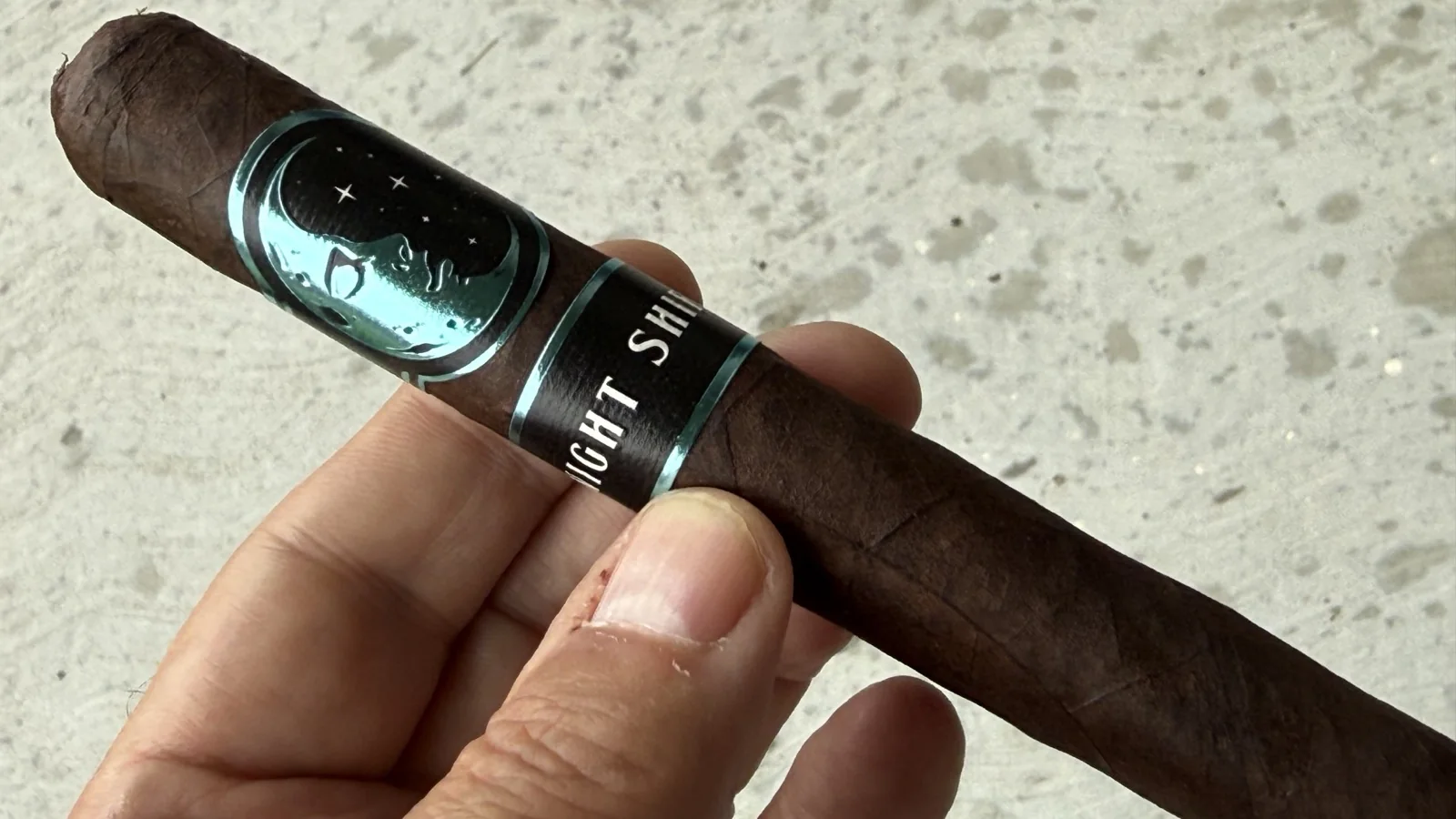 Infinity Cigars Night Shift Toro 6x52